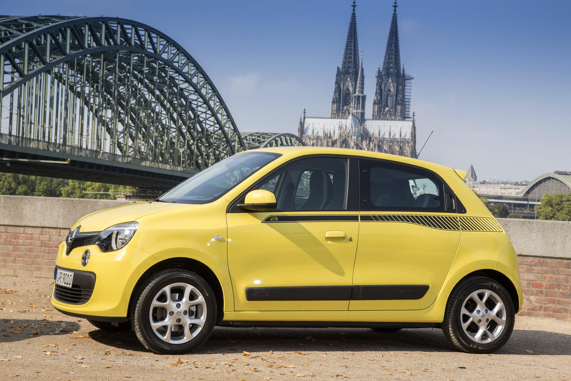 Renault schreibt in seine Preisliste für den Twingo einen Preis von mindestens 9750 Euro.