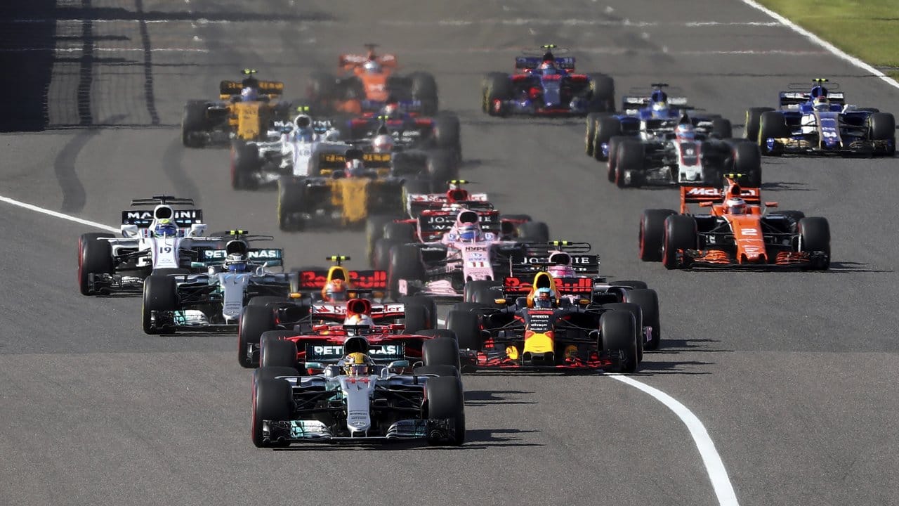 Lewis Hamilton gelang in Suzuka ein Start-Ziel-Sieg.