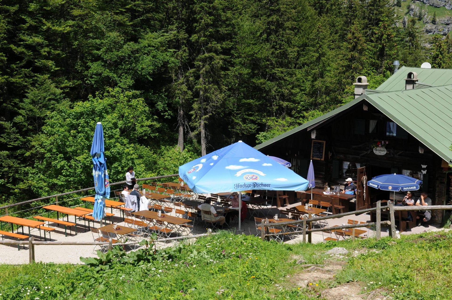 Die Kenzenhütte ist bei Wanderern und Radlern sehr beliebt.