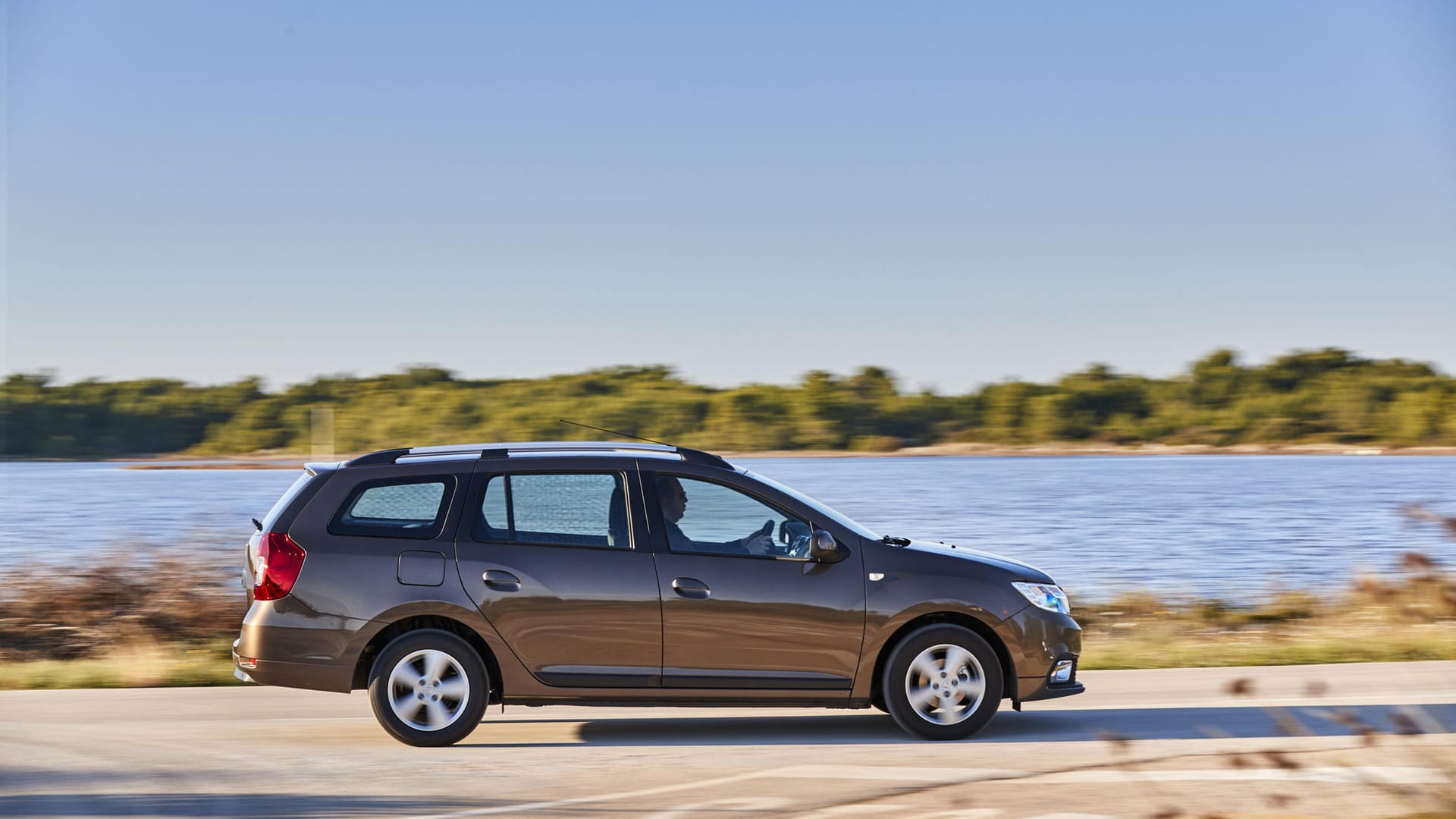 Dominator in der unteren Mittelklasse: Der "Dacia Logan". Mit 26,7 Cent pro gefahrenem Kilometer führt er das Ranking in diesem Segment an.