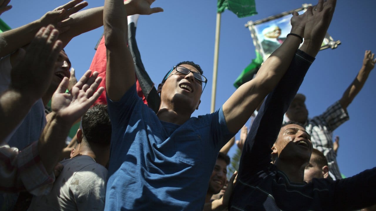 Der Bruderzwist ist vorbei: Palästinenser jubeln in Gaza über die Unterzeichnung eines Versöhnungsabkommens zwischen Hamas und Fatah.