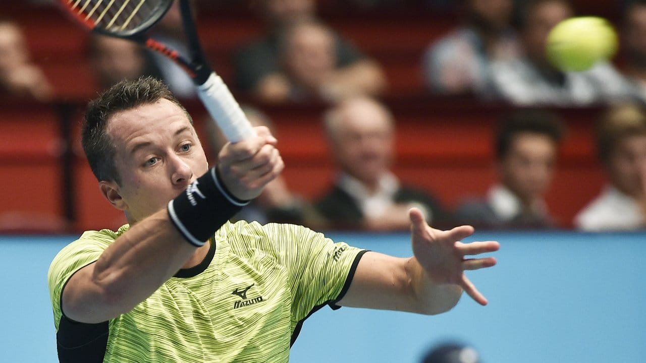 In der ersten Runde des ATP-Turniers in Wien setzte sich Kohlschreiber gegen den Aufschlag-Riesen John Isner durch.