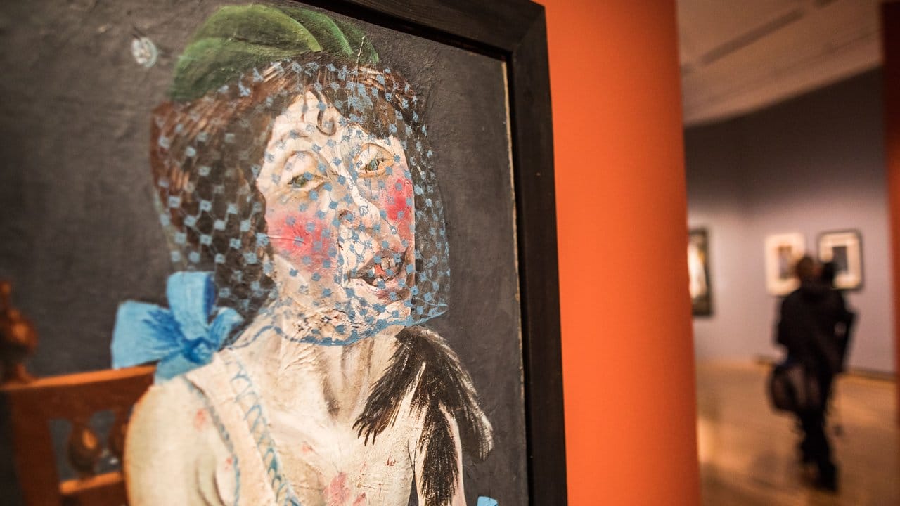 Das Bild "Dame mit Schleier und Nerz" von Otto Dix (1920). Das Bild "Dame mit Schleier und Nerz" von Otto Dix (1920).