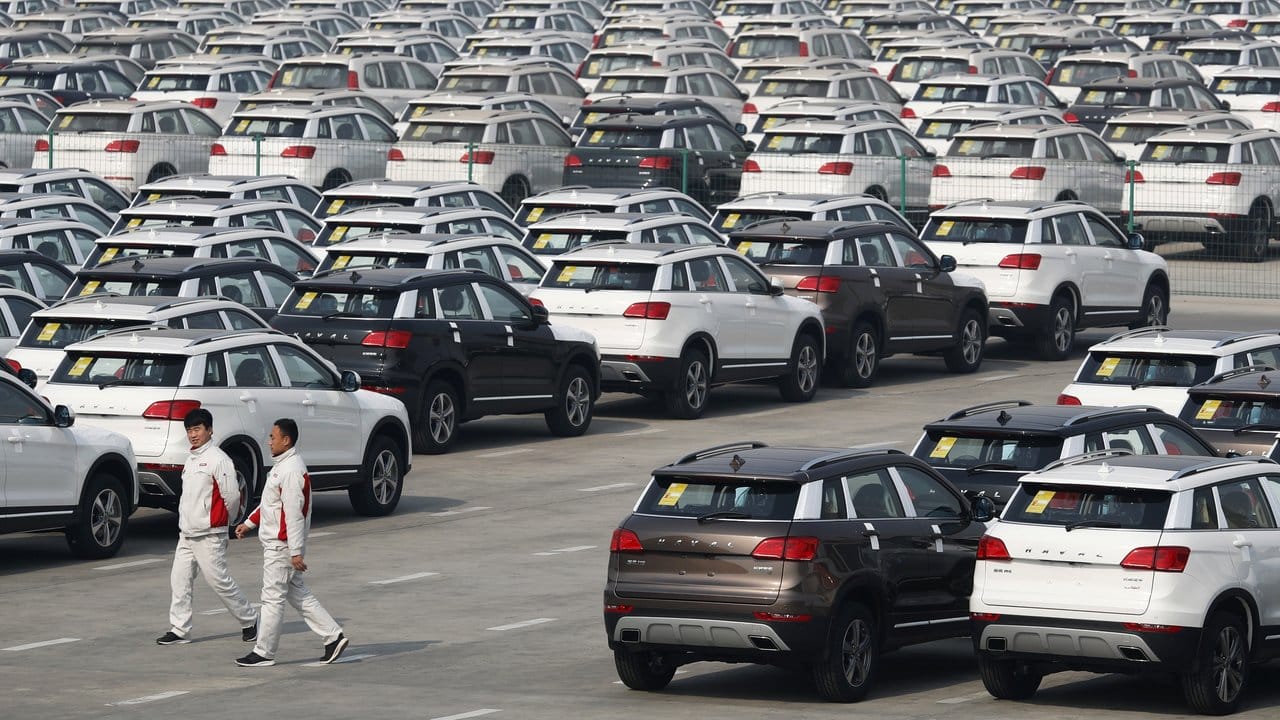Auch Autos baut China jetzt selbst: Werk des Automobilherstellers "Great Wall" in Boadin. Auch Autos baut China jetzt selbst: Werk des Automobilherstellers "Great Wall" in Boadin.