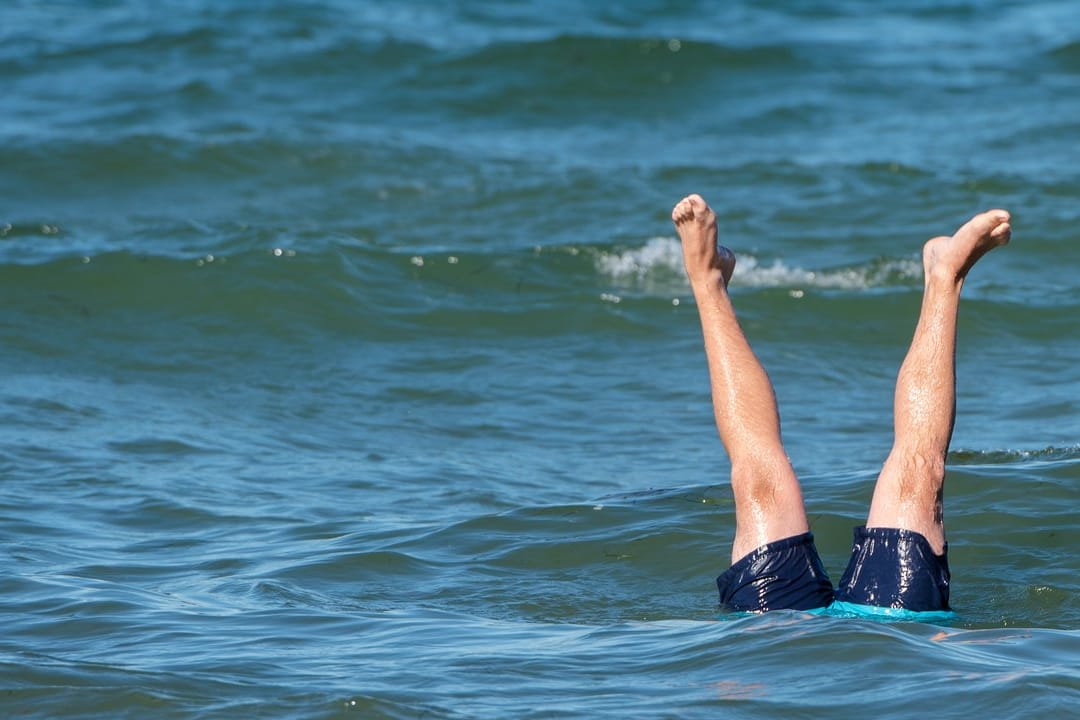 Mal abtauchen: Badevergnügen in der Ostsee in Timmendorfer Strand.