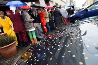 Karnevals-Auftakt im Regen: Am Wochenende erwarten die Meteorologen reichlich Niederschläge.