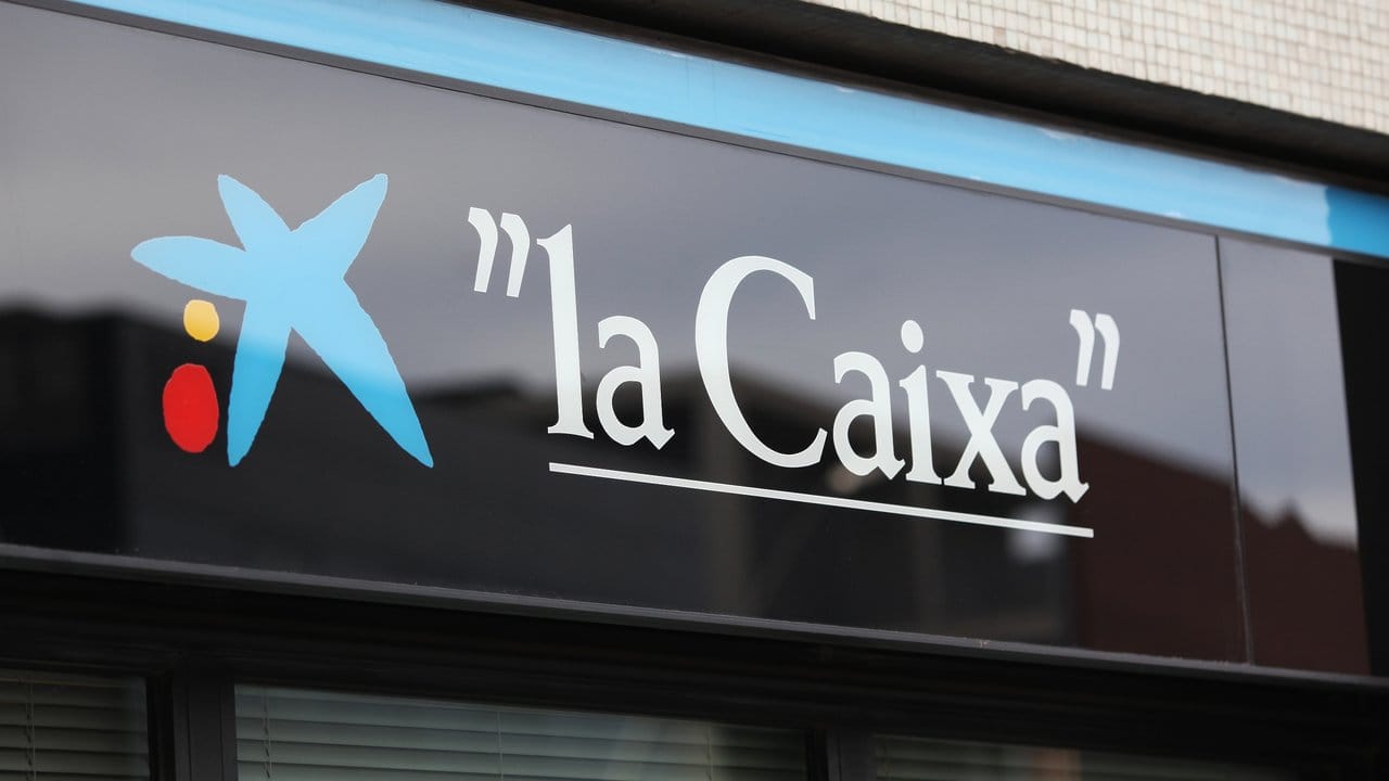 Die Großbank La Caixa - der größte Geldgeber der Region - war eines der ersten Unternehmen, die ihren Firmensitz von Katalonien wegverlagerten.