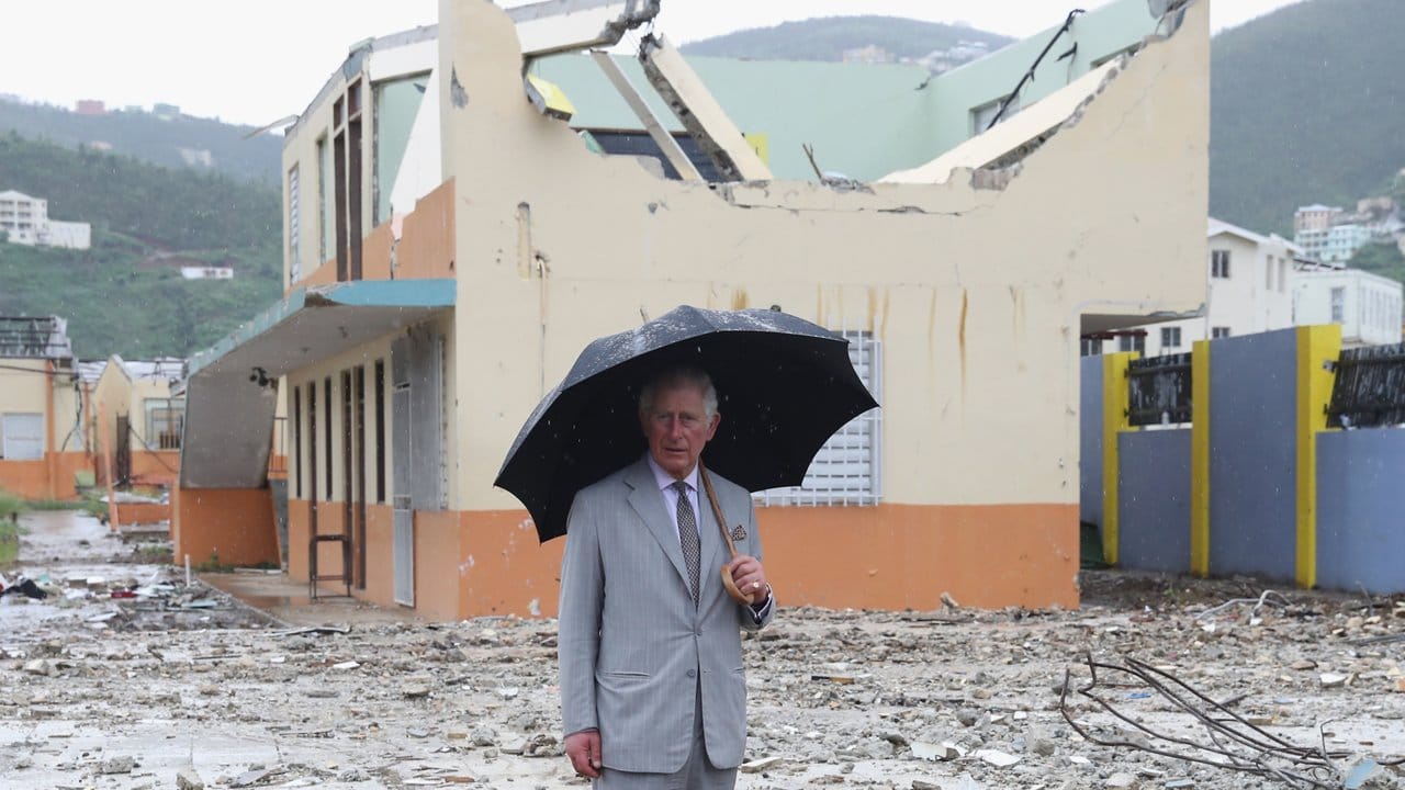 Prinz Charles in Road Town auf Tortola, der größten der Britischen Jungferninseln.