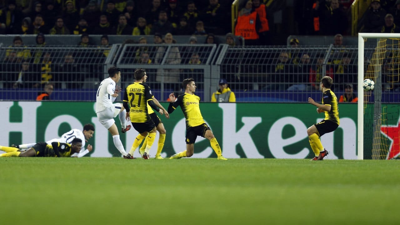 Auch beim zweiten Gegentor sah die Dortmunder Defensive nicht gut aus.