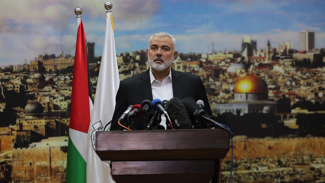 Hamas-Chef Ismail Hanija bei einer Rede in Gaza: Trumps Anerkennung Jerusalems als israelische Hauptstadt kommt ihm zufolge einer "Kriegserklärung gegen die Palästinenser" gleich.