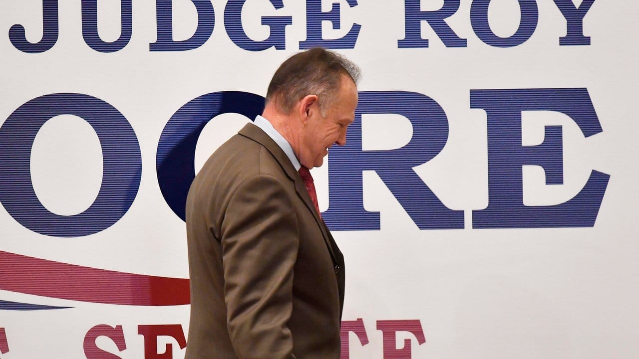 Der unterlegene Roy Moore war im Wahlkampf in die Schlagzeilen geraten.