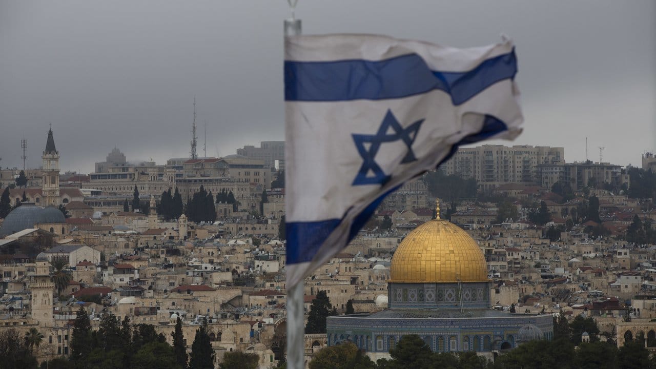 Die USA haben mit ihrer Anerkennung von Jerusalem als israelischer Hauptstadt den Nahost-Konflikt weiter angeheizt. Die USA haben mit ihrer Anerkennung von Jerusalem als israelischer Hauptstadt den Nahost-Konflikt weiter angeheizt.