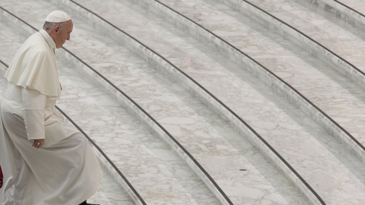 Papst Franziskus ist seit Tagen im Weihnachtsdienst. Papst Franziskus ist seit Tagen im Weihnachtsdienst.