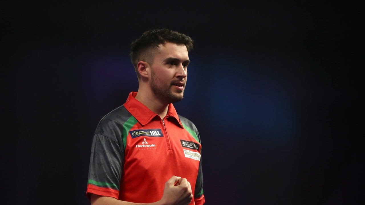 Der Waliser Jamie Lewis hat seinem Gegner im Viertelfinale keine Chance gelassen. Der Waliser Jamie Lewis hat seinem Gegner im Viertelfinale keine Chance gelassen.