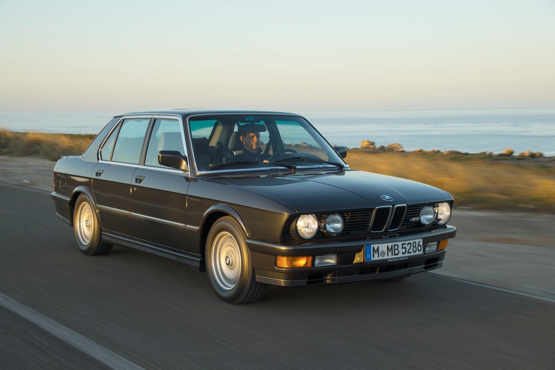 Begehrter Klassiker: Dennoch halten Fans und Sammler den BMW M5 preislich noch für unterbewertet.