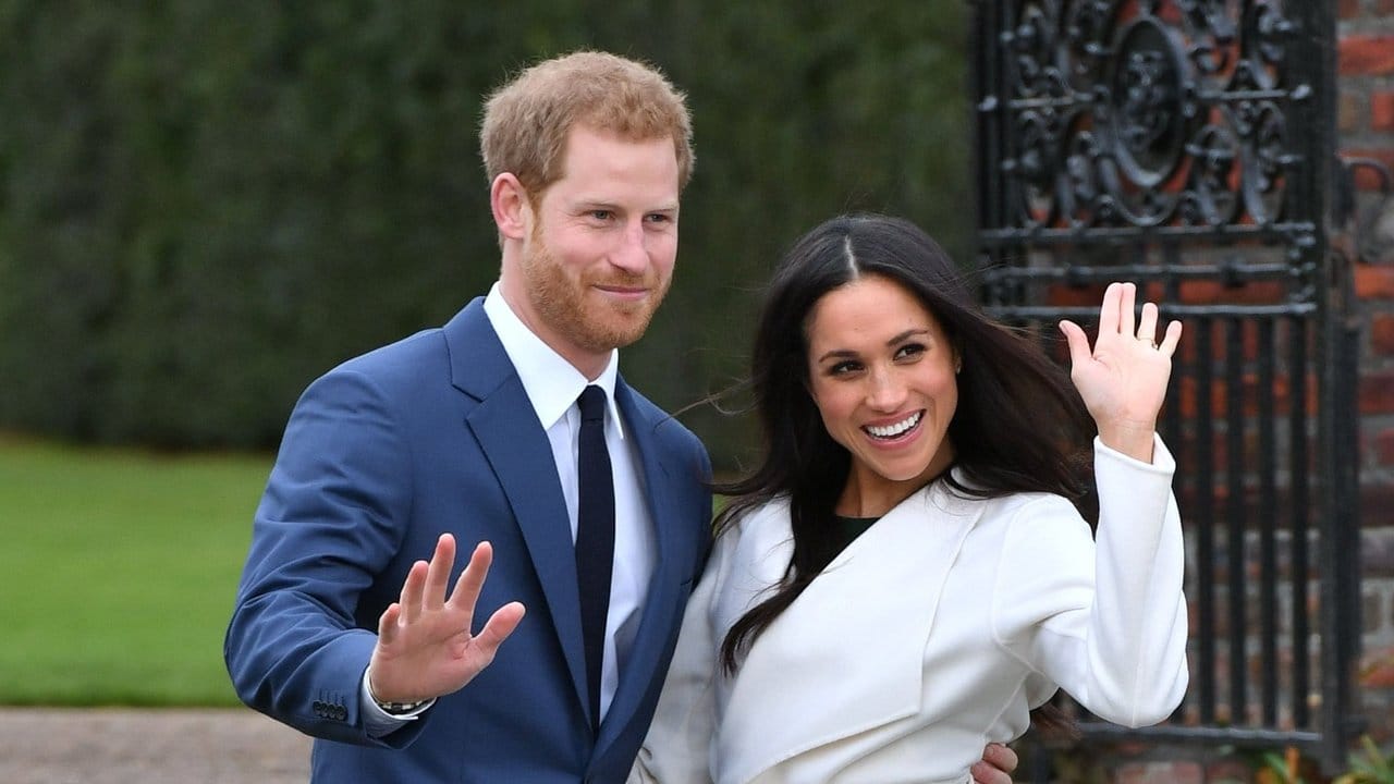 Prinz Harry und Meghan Markle in London nach der Bekanntgabe ihrer Verlobung.