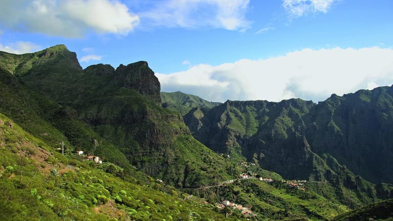 Teneriffa: Fast die Hälfte der größten Kanarischen Insel besteht aus Naturschutzgebieten.