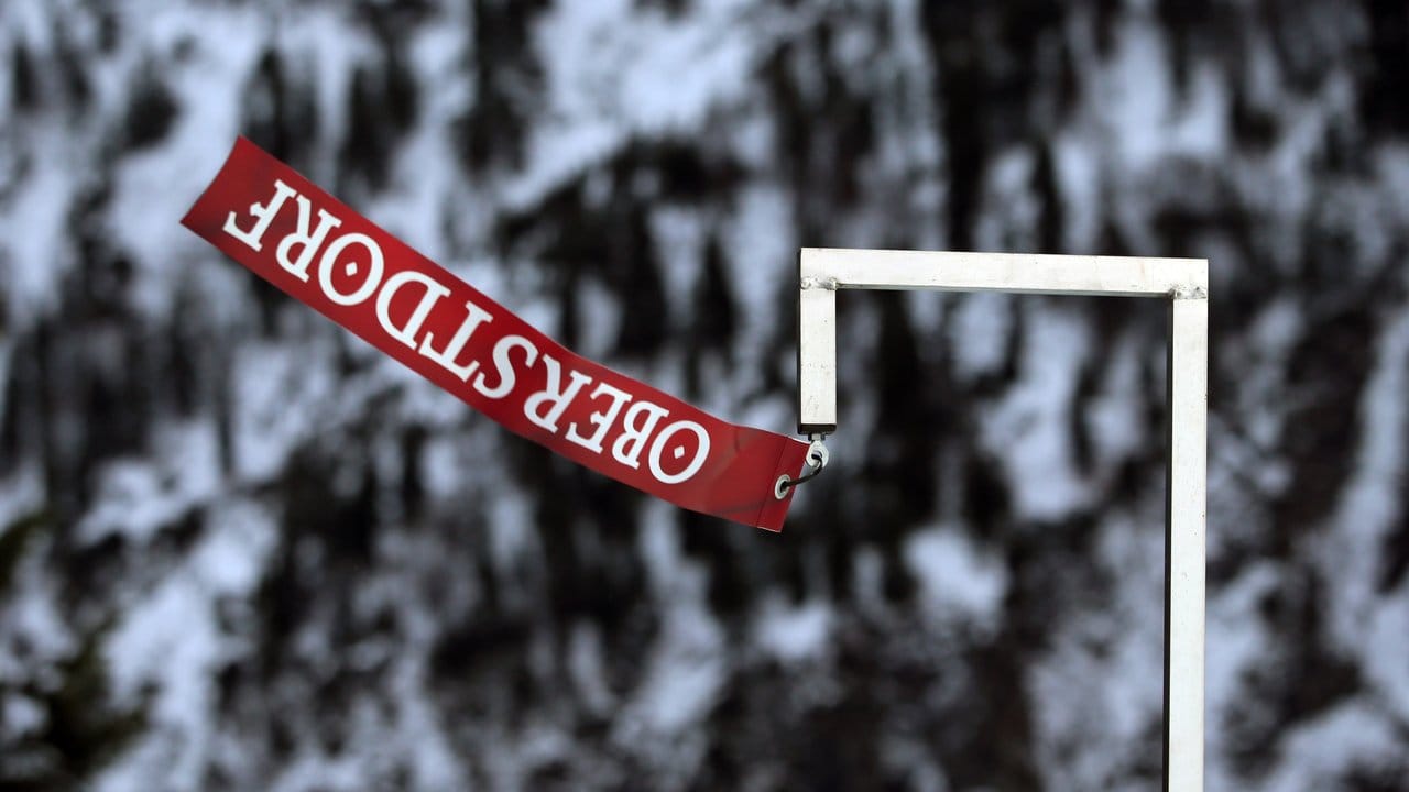 Sturmtief "Friederike" sorgte für die Absage der Quali der Skiflug-WM in Oberstdorf.
