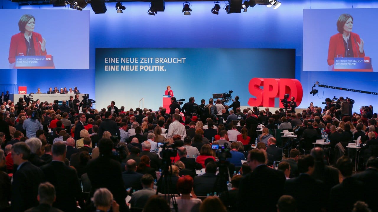 Der SPD-Parteitag hat mit knapper Mehrheit den Weg für Koalitionsverhandlungen freigemacht.