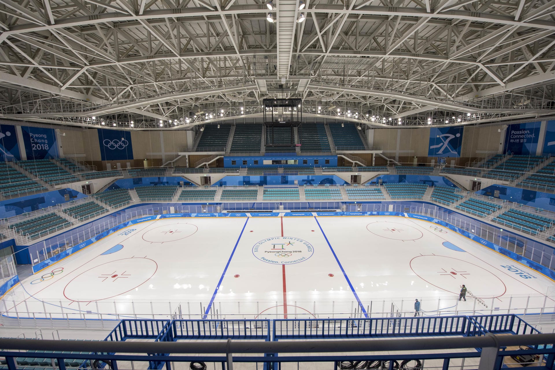 Das Kwandong Hockey Centre von innen.
