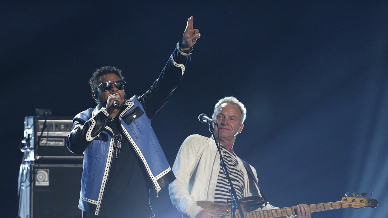 Sting singt "Englishman in New York" und Shaggy führt den Song in Rap-Gefilde. Sting singt "Englishman in New York" und Shaggy führt den Song in Rap-Gefilde.