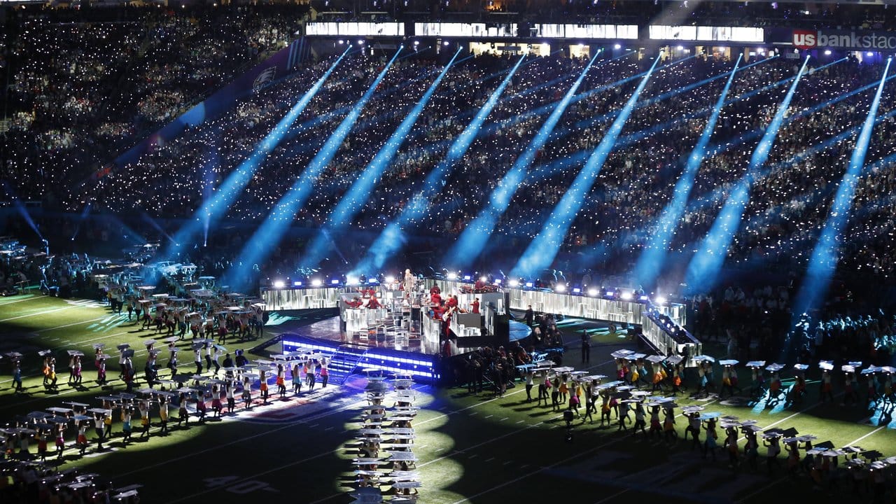 Ganz großes Kino: Die Halbzeit-Show von Justin Timberlake beim Super Bowl. Ganz großes Kino: Die Halbzeit-Show von Justin Timberlake beim Super Bowl.