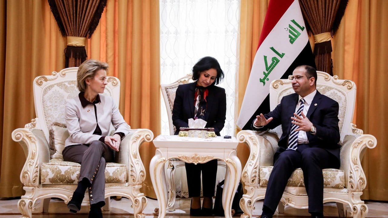 Von der Leyen mit dem Parlamentspräsidenten der Republik Irak, Salim al-Jubouri.