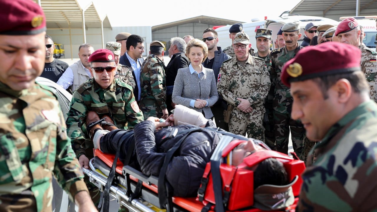 "Es wird ein anderes Mandat sein", kündigte Verteidigungsministerin Ursula von der Leyen an. "Es wird ein anderes Mandat sein", kündigte Verteidigungsministerin Ursula von der Leyen an.