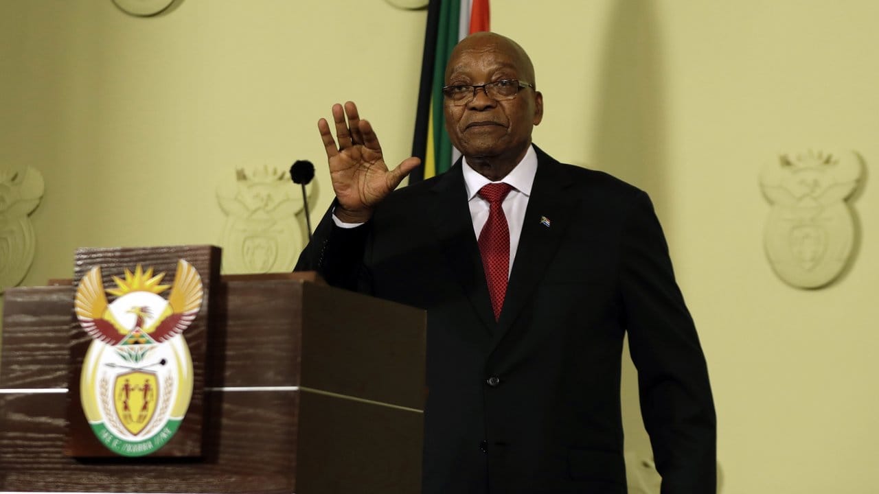 Der südafrikanische Präsident Jacob Zuma erklärt hier seinen sofortigen Rücktritt vom Amt des Präsidenten Südafrikas.
