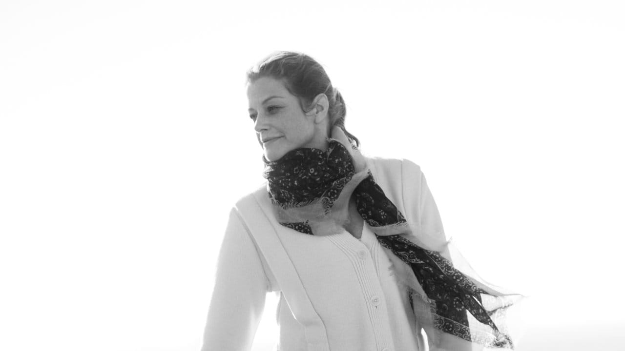 Marie Bäumer als Romy Schneider in einer Szene des Films "3 Tage in Quiberon".