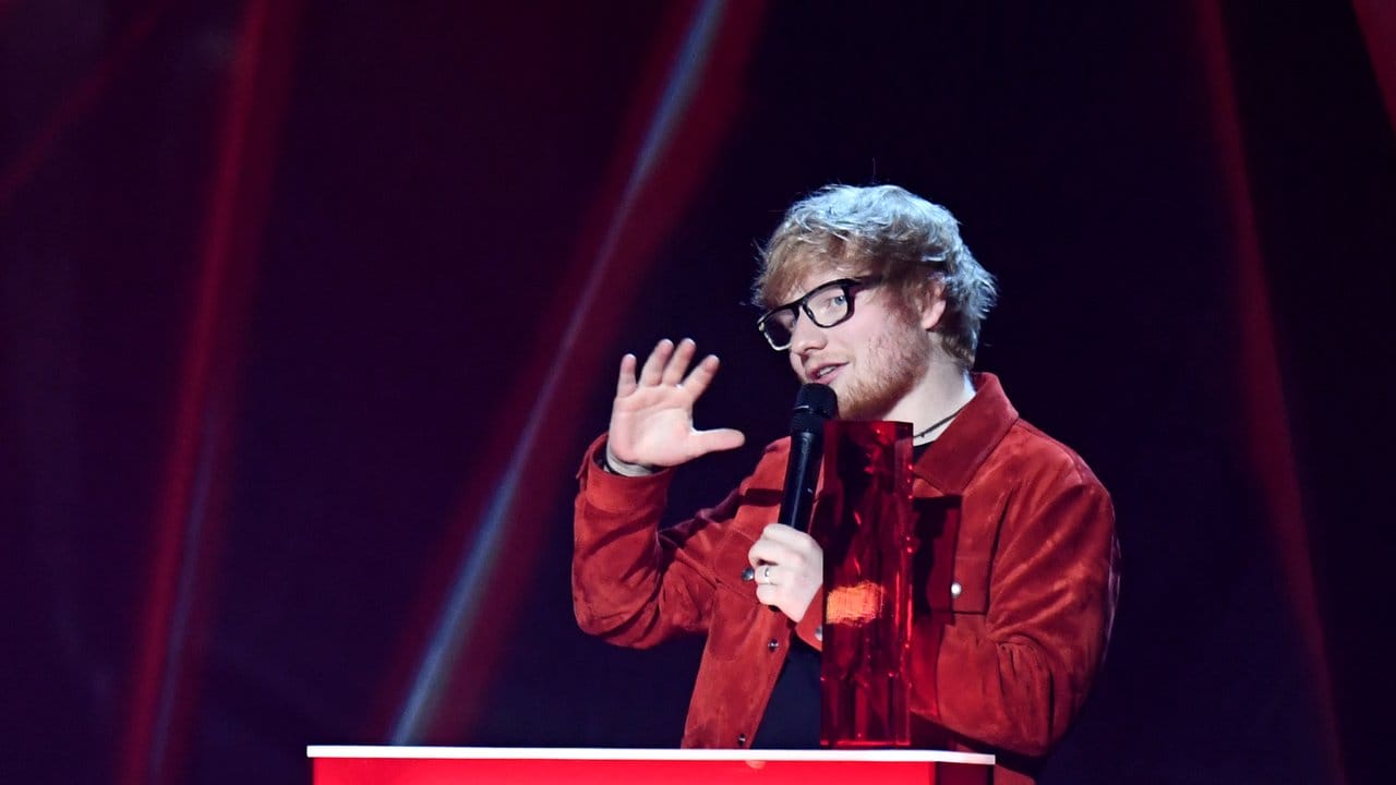Ed Sheeran wurde bei den Brit Awards für seinen globalen Erfolg geehrt.