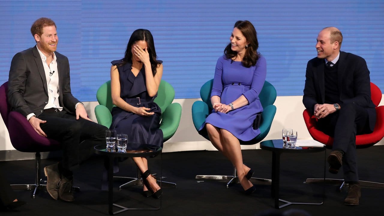 Prinz Harry (l-r), Meghan Markle, Herzogin Kate und Prinz William beim Forum der Stiftung "Royal Foundation". Prinz Harry (l-r), Meghan Markle, Herzogin Kate und Prinz William beim Forum der Stiftung "Royal Foundation".