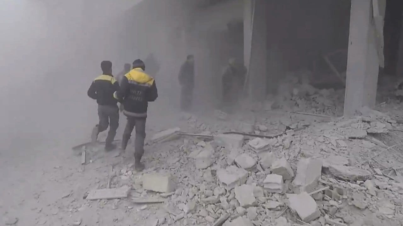 Ost-Ghuta ist derzeit einer der Brennpunkte des Elends, das der syrische Bürgerkrieg bringt. Ost-Ghuta ist derzeit einer der Brennpunkte des Elends, das der syrische Bürgerkrieg bringt.
