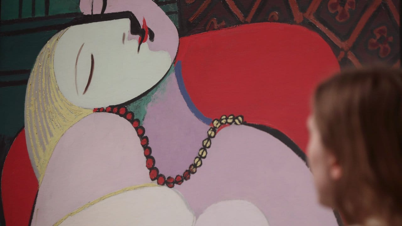 Das Gemälde "Der Traum" (1932) von Pablo Picasso in London. Das Gemälde "Der Traum" (1932) von Pablo Picasso in London.