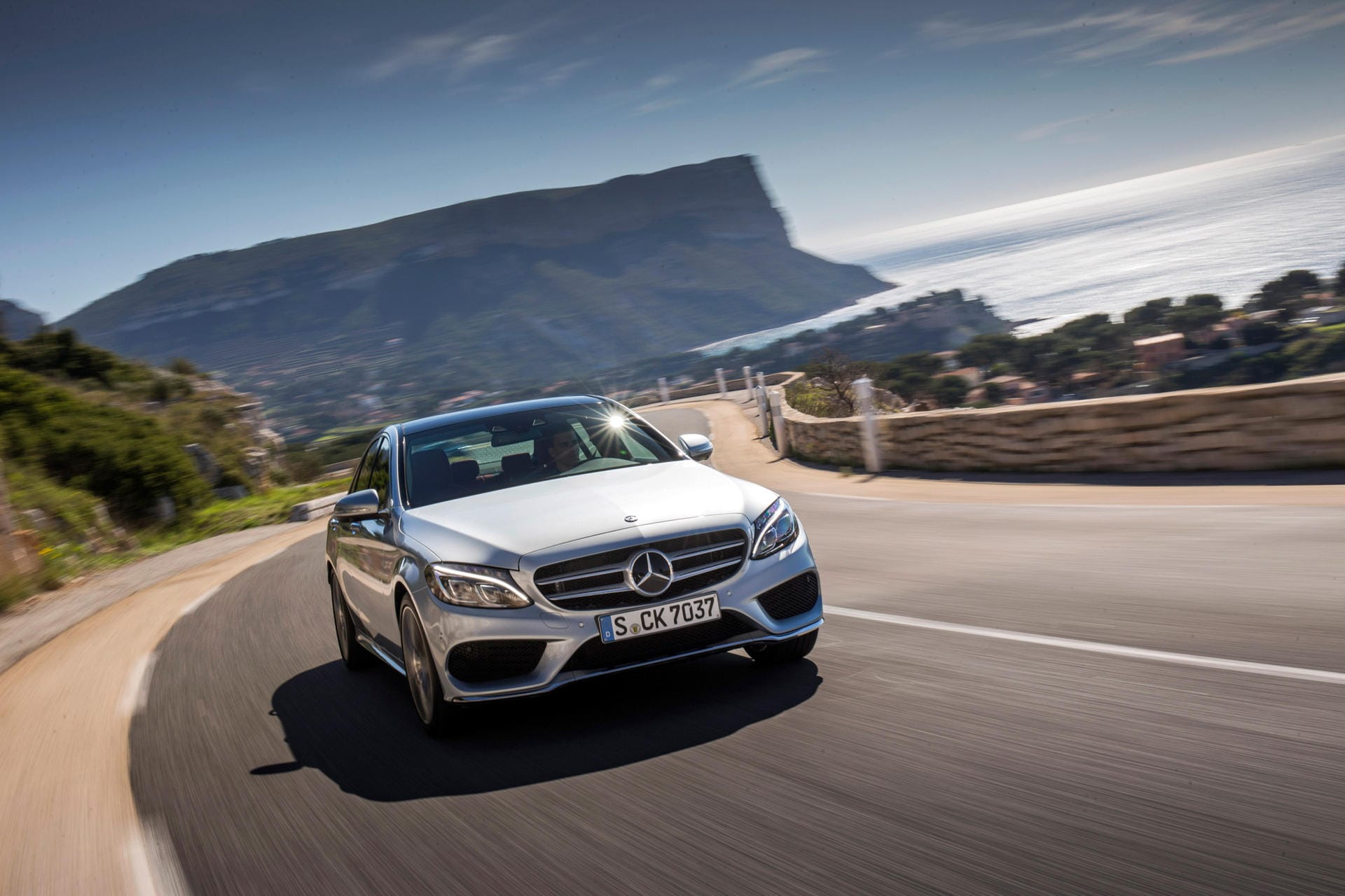 Mercedes und Smart: Bis Ende Juni geben die Stuttgarter ihren Neuwagenkunden bis zu 2.000 Euro Dieselrabatt