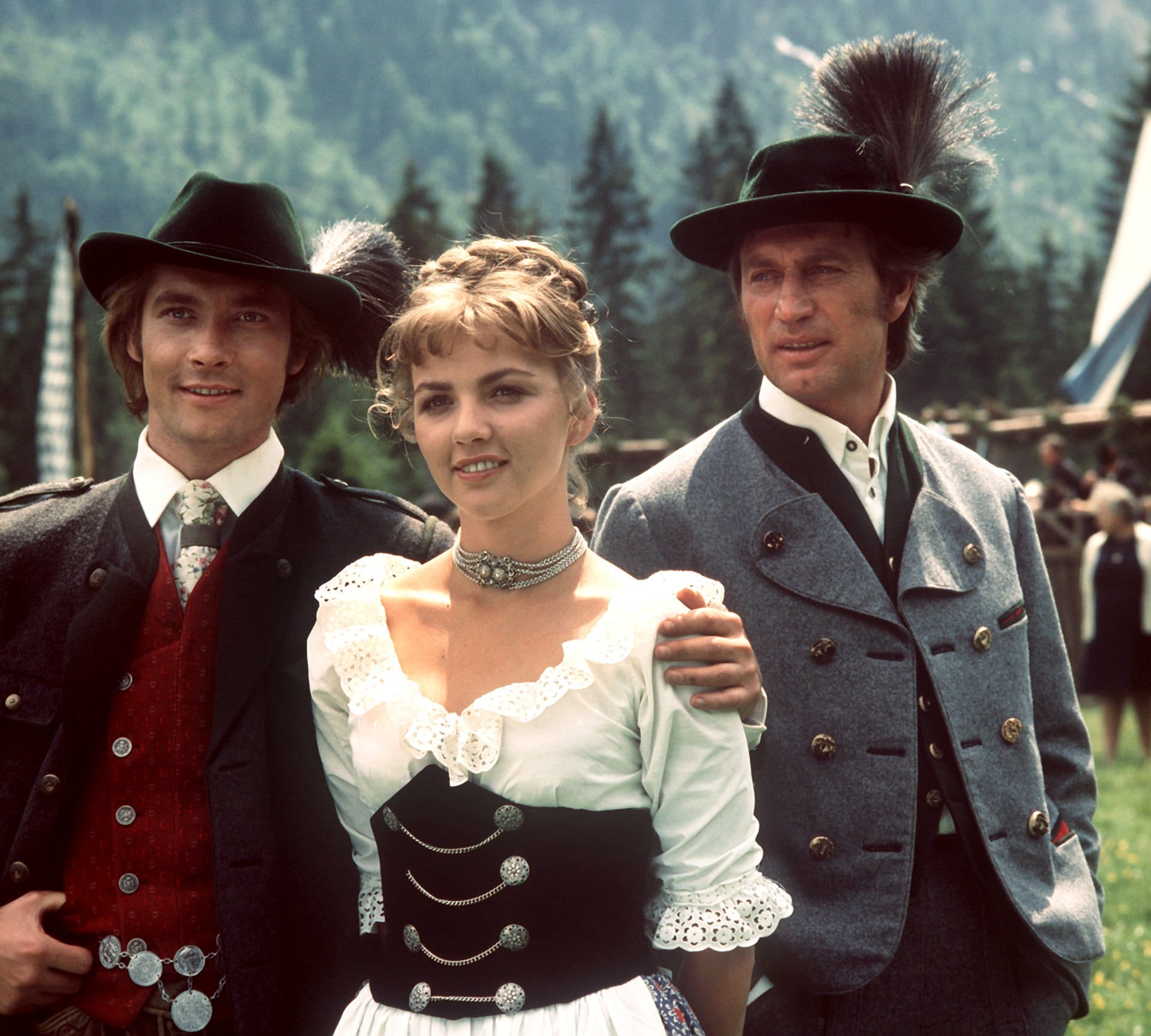 1974 stand Siegfried Rauch zusammen mit seinen Filmpartnern Gerlinde Döberl und Alexander Stephan für "Der Jäger vom Fall" vor der Kamera.