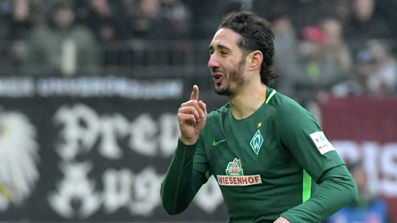 Der Franzose Ishak Belfodil traf doppelt für Werder Bremen beim Auswärtssieg in Augsburg.