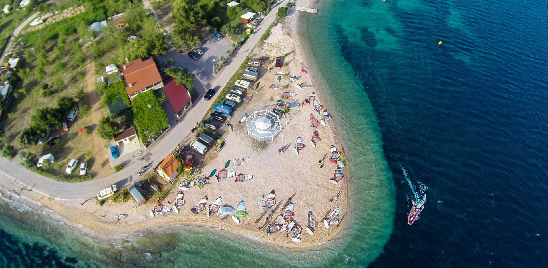 Wenn Sie in Orebić Urlaub machen, können Sie verschiedene Wassersportarten ausprobieren.