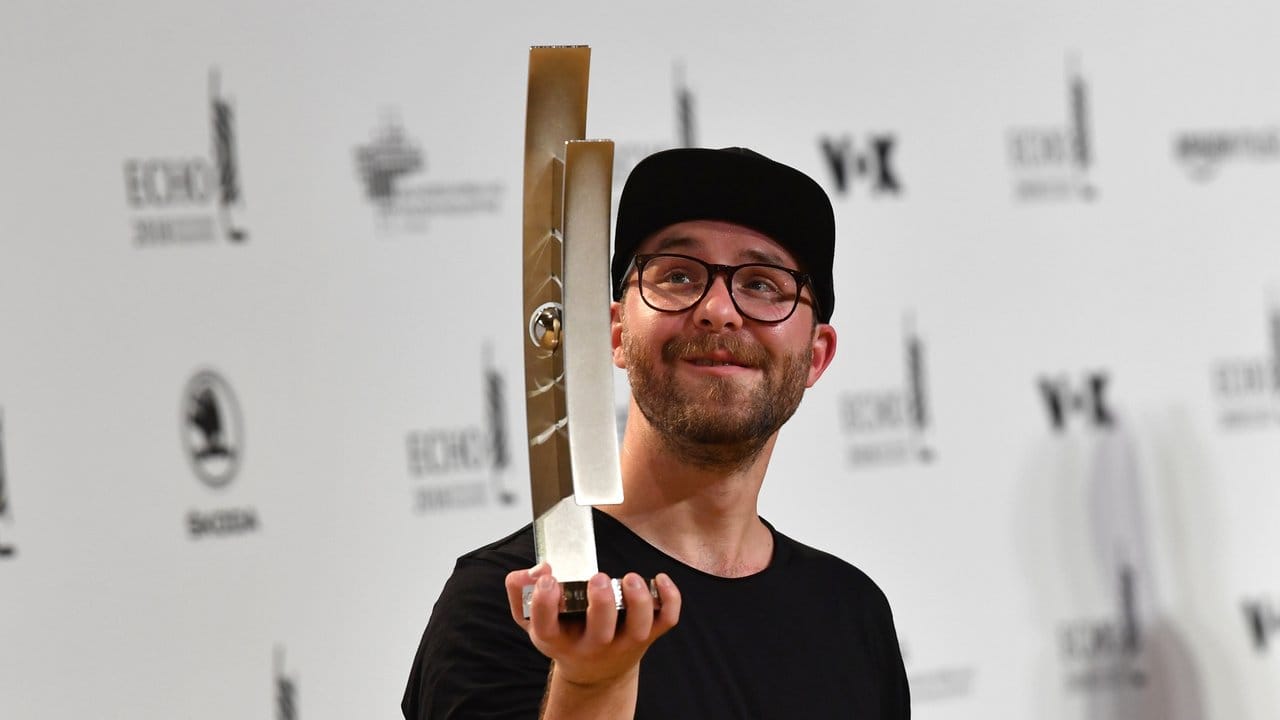 Mark Forster hat endlich einen Echo gewonnen.