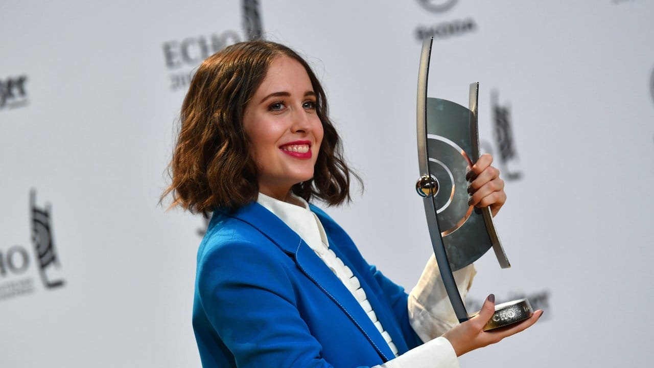 Shootingstar Alice Merton ("No Roots") wurde als "Künstlerin Pop National" geehrt.