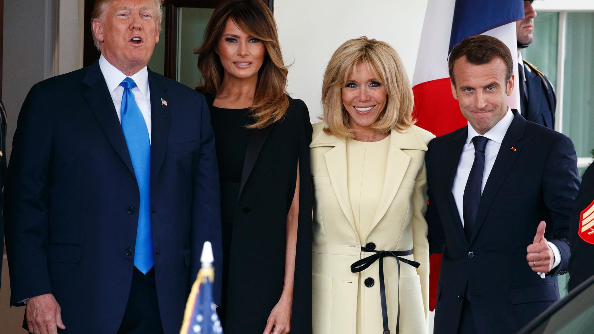 US-Präsident Donald Trump und die First Lady Melania Trump empfangen Emmanuel Macron und seine Frau Brigitte betont herzlich....