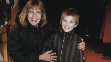 Schon als kleiner Junge ging Tim Bergling, wie Avicii mit bürgerlichem Namen hieß, über rote Teppiche – seine Mutter ist die in Schweden bekannte Schauspielerin Anki Lidén.