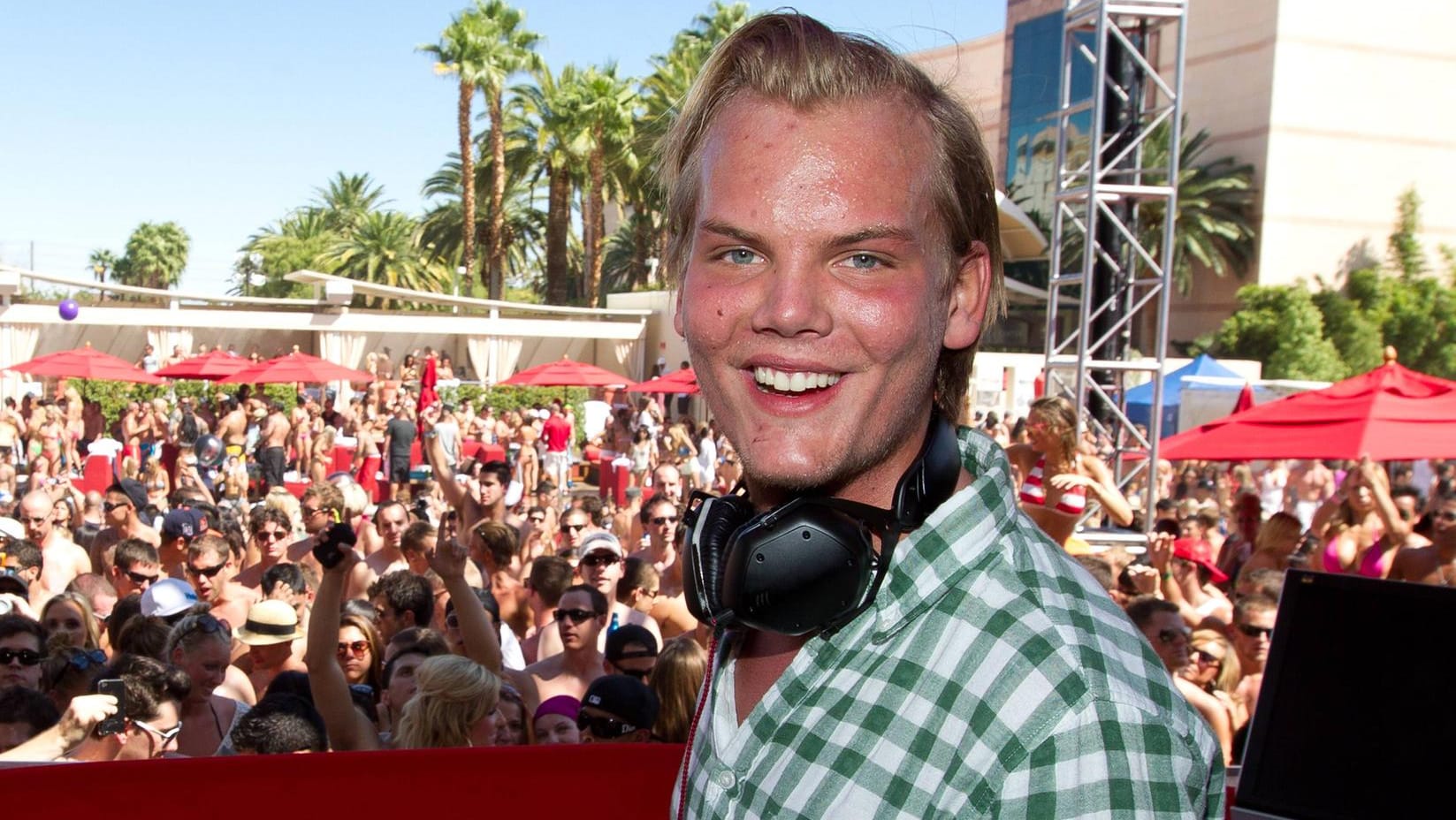 Mit nur 20 Jahren legte Avicii bereits auf Bühnen in den USA auf. Damals war gerade seine Single "Levels" erschienen, mit der er 2011 einen internationalen Hit landete.