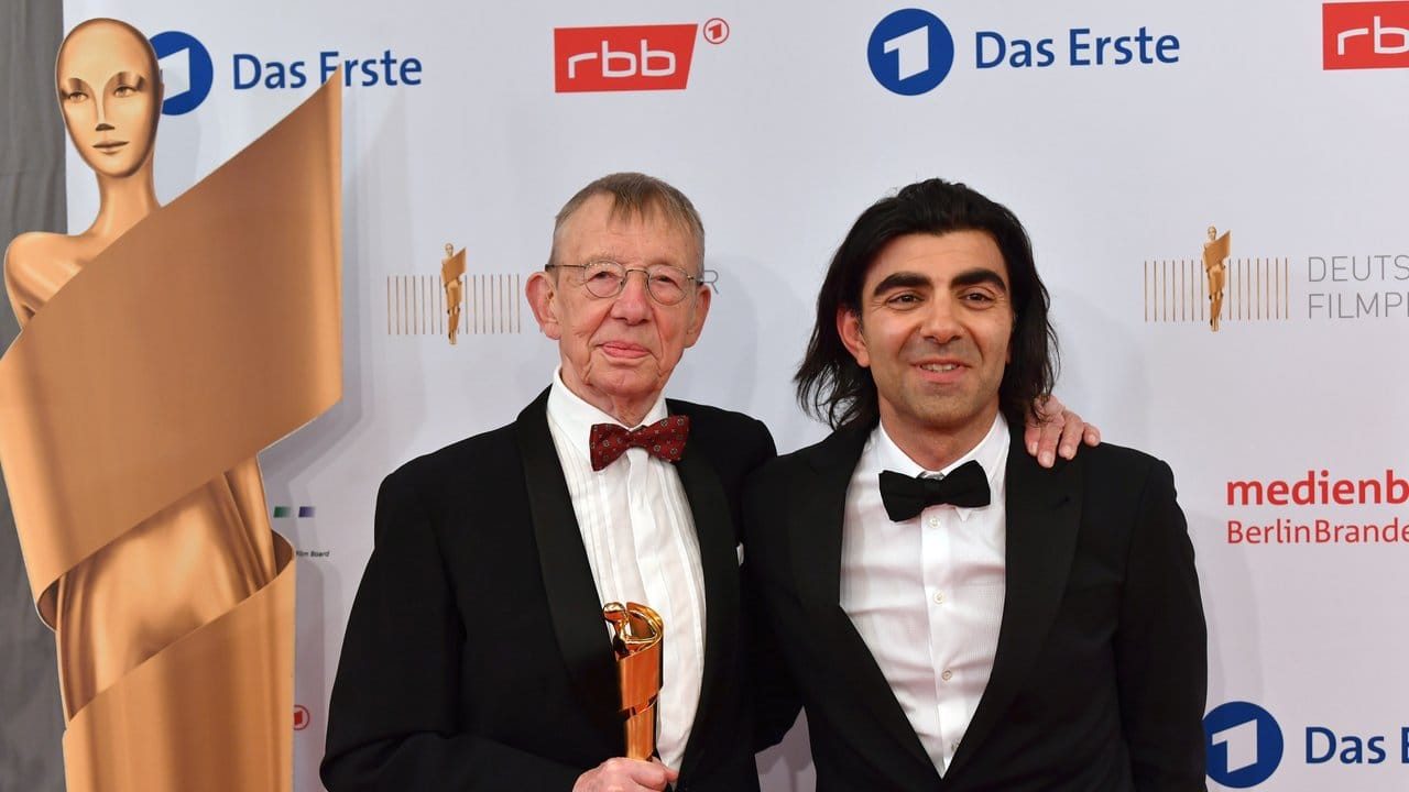 Ehrenpreisträger Hark Bohm und Laudator Fatih Akin. Ehrenpreisträger Hark Bohm und Laudator Fatih Akin.