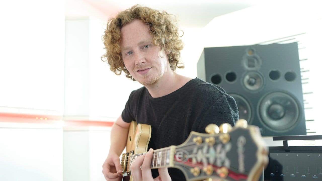 Sänger Michael Schulte wird Deutschland beim Eurovision Song Contest in Lissabon vertreten. Sänger Michael Schulte wird Deutschland beim Eurovision Song Contest in Lissabon vertreten.