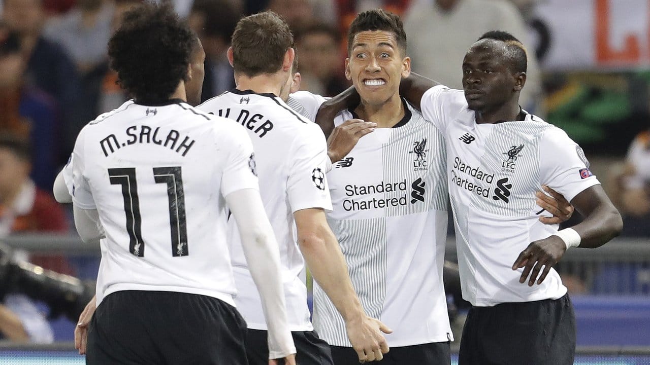 Die Spieler jubeln: Trainer Jürgen Klopp hat mit dem FC Liverpool das Finale erreicht.