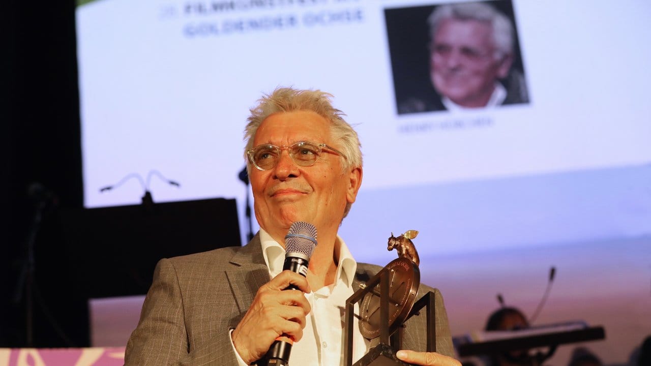 Schauspieler Henry Hübchen erhielt beim Filmkunstfest den Ehrenpreis "Goldener Ochse". Schauspieler Henry Hübchen erhielt beim Filmkunstfest den Ehrenpreis "Goldener Ochse".