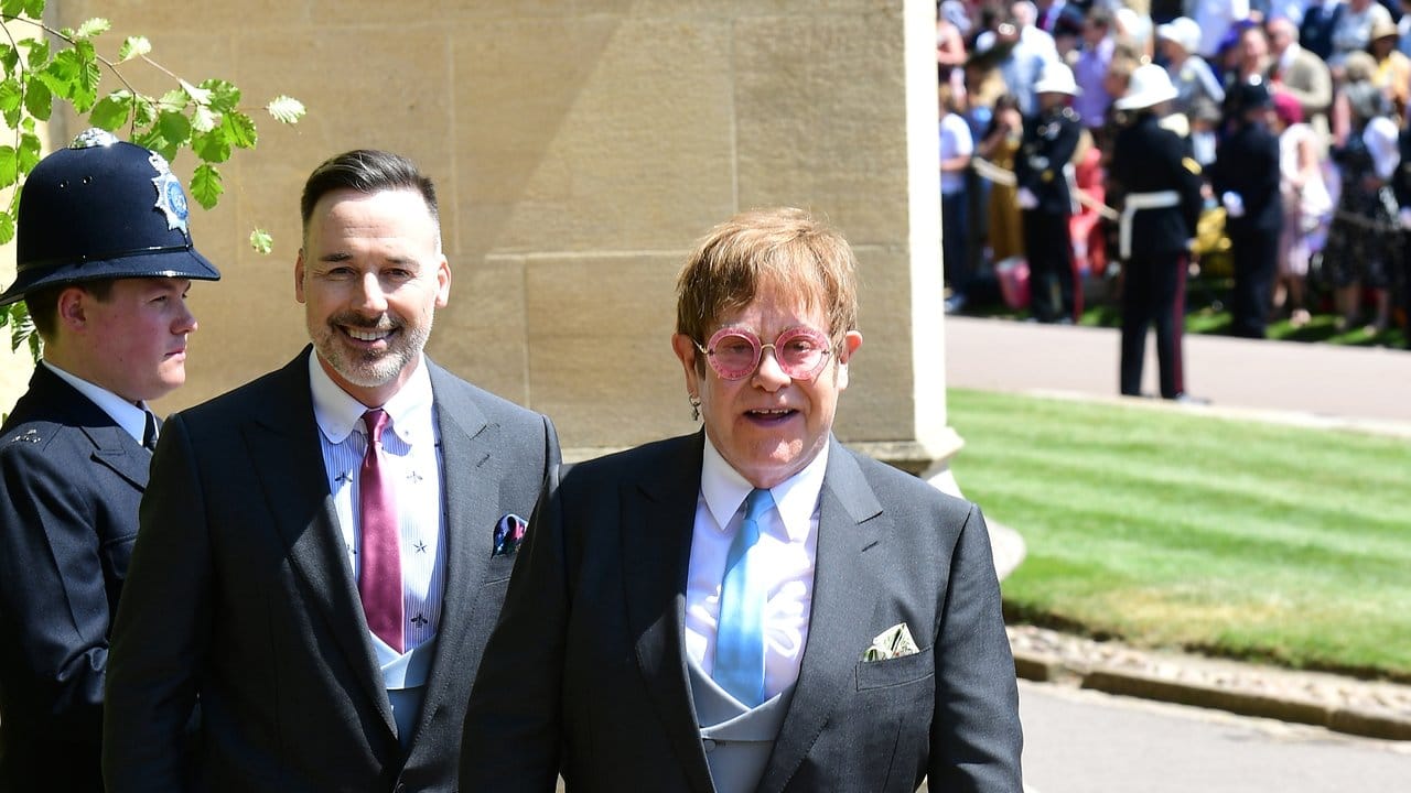 Elton John war ein enger Freund von Lady Diana. Elton John war ein enger Freund von Lady Diana.
