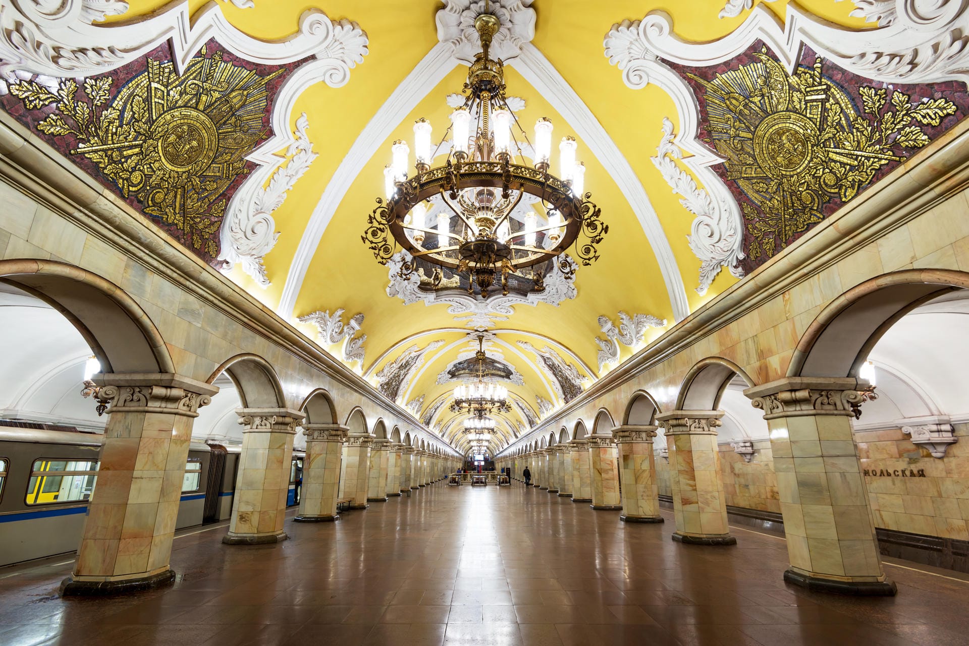 ...an der U-Bahn-Haltestelle "Komsomolskaya" sollten Touristen einmal aussteigen.