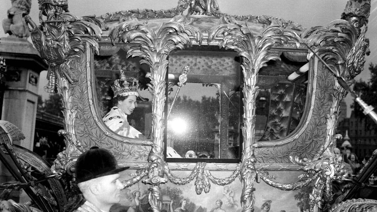 Die Kutschfahrt nach der Krönung empfand Königin Elizabeth II. Die Kutschfahrt nach der Krönung empfand Königin Elizabeth II.
